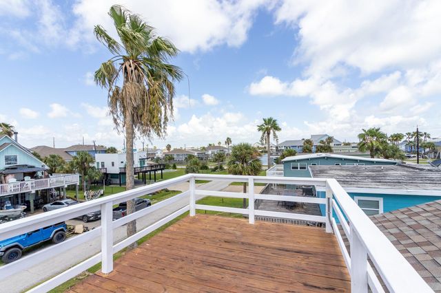 3927 Panola Drive, Galveston, TX 77554