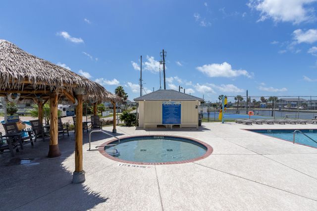3927 Panola Drive, Galveston, TX 77554