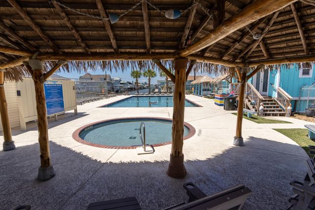 3927 Panola Drive, Galveston, TX 77554