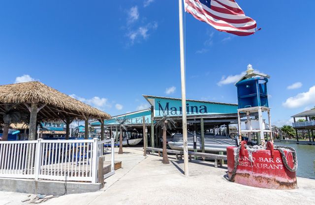 3927 Panola Drive, Galveston, TX 77554