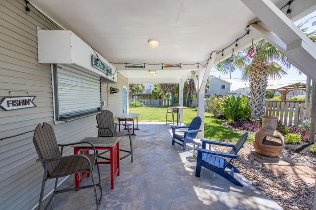3927 Panola Drive, Galveston, TX 77554