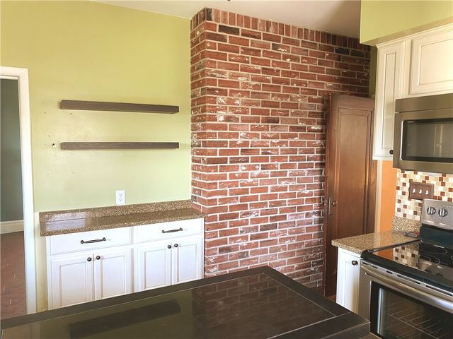 417 E 3rd Ave, Derry Boro, PA 15627