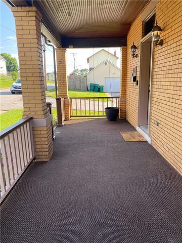 417 E 3rd Ave, Derry Boro, PA 15627