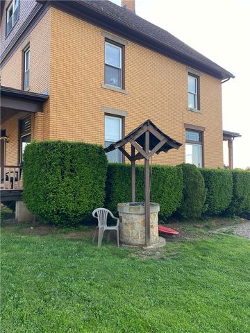 417 E 3rd Ave, Derry Boro, PA 15627