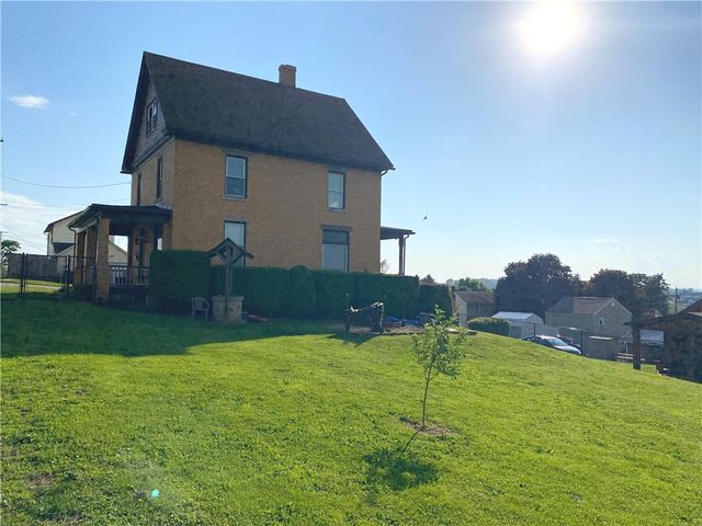 417 E 3rd Ave, Derry Boro, PA 15627