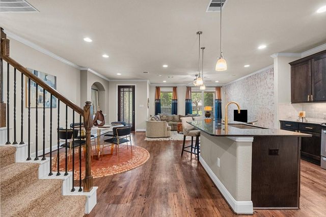 416 Via Regatta Drive, Webster, TX 77598