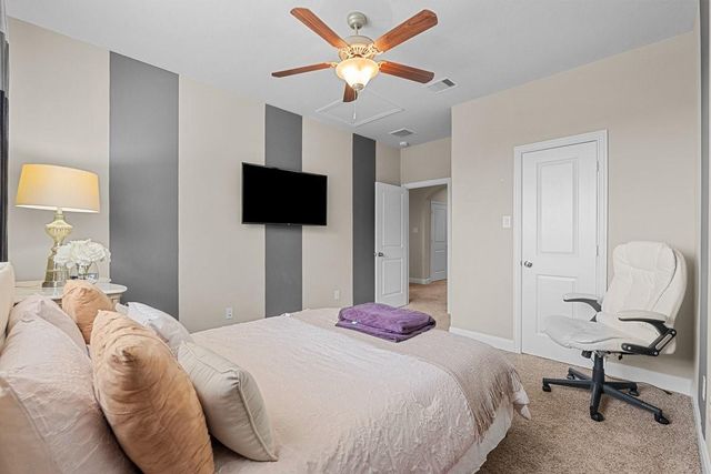 416 Via Regatta Drive, Webster, TX 77598
