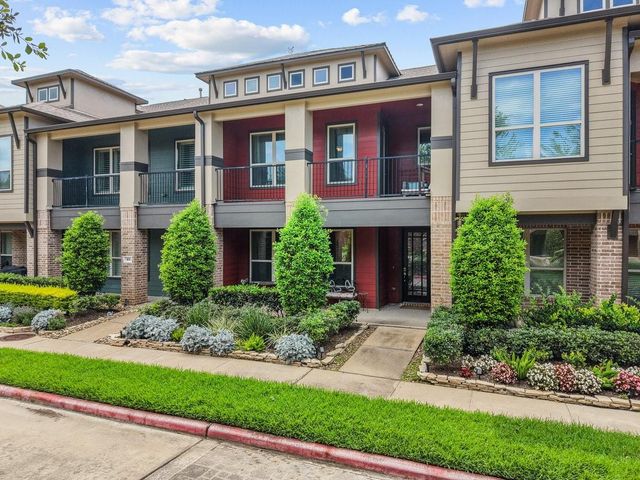 416 Via Regatta Drive, Webster, TX 77598