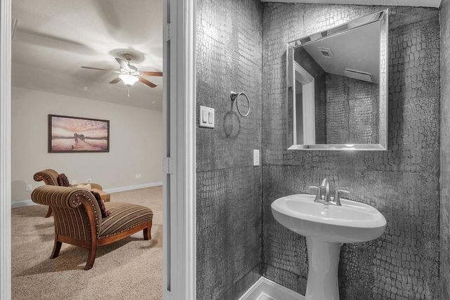 416 Via Regatta Drive, Webster, TX 77598