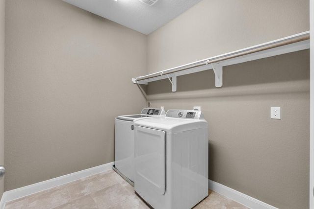 416 Via Regatta Drive, Webster, TX 77598