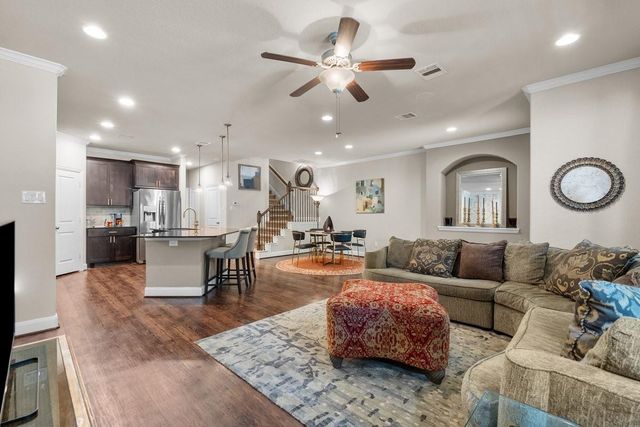 416 Via Regatta Drive, Webster, TX 77598