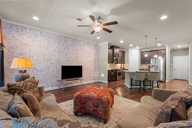 416 Via Regatta Drive, Webster, TX 77598