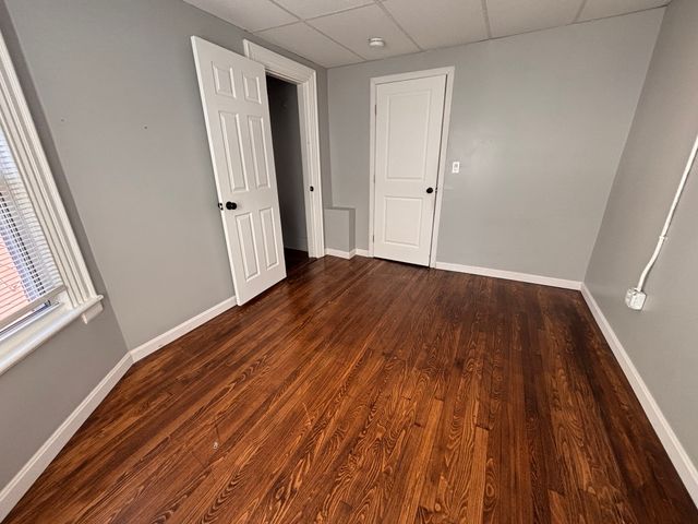4 Crown St 2, Worcester, MA 01609