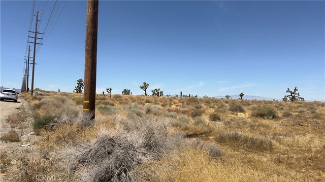 1510 E Avenue M, Palmdale, CA 93550