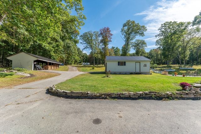 309 East Putnam Rd, Putnam, CT 06260