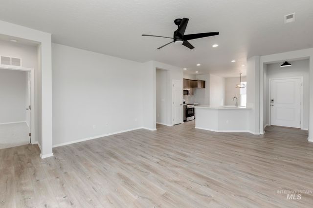 2300 W Opalite Dr, Kuna, ID 83634