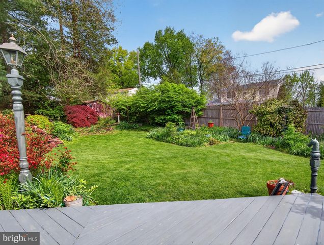 1 UPTON LN, Yardley, PA 19067