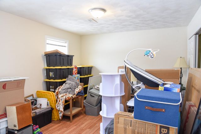 28 Spruce CIR, Blue Ridge, VA 24064