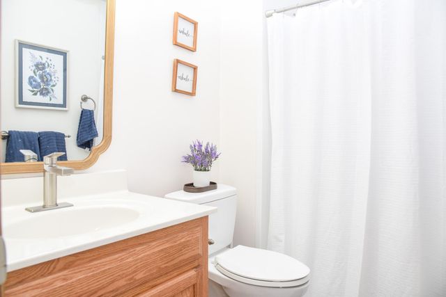 28 Spruce CIR, Blue Ridge, VA 24064