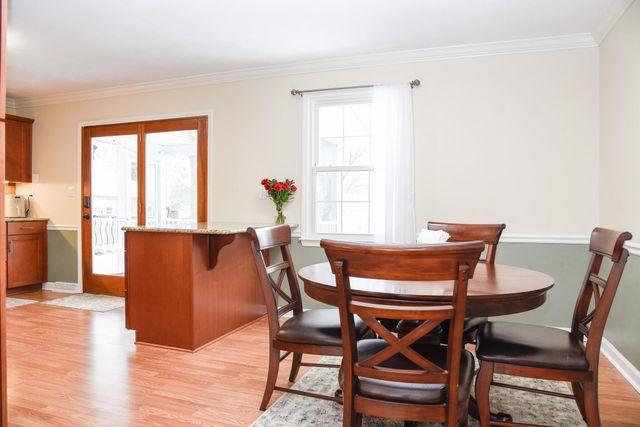 28 Spruce CIR, Blue Ridge, VA 24064