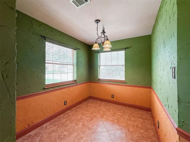1507 N 24th Street, Nederland, TX 77627