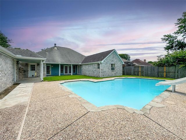 1507 N 24th Street, Nederland, TX 77627