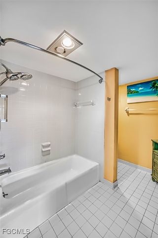 8795 Lateen LN 104, Fort Myers, FL 33919