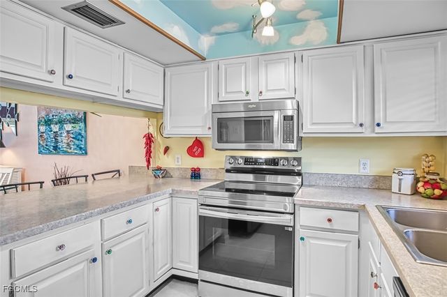 8795 Lateen LN 104, Fort Myers, FL 33919