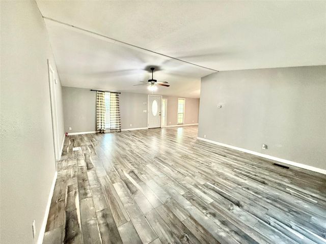 1831 County Road 2235, Cleveland, TX 77327