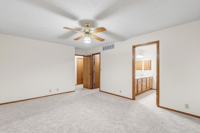 1934 S Stacey St, Wichita, KS 67207