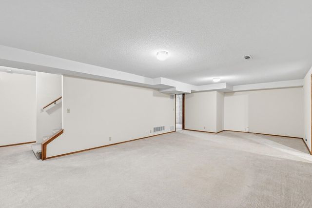 1934 S Stacey St, Wichita, KS 67207