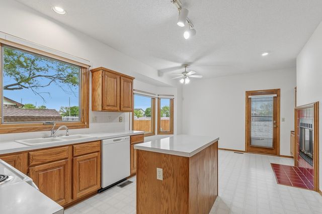 1934 S Stacey St, Wichita, KS 67207