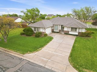 1934 S Stacey St, Wichita, KS 67207