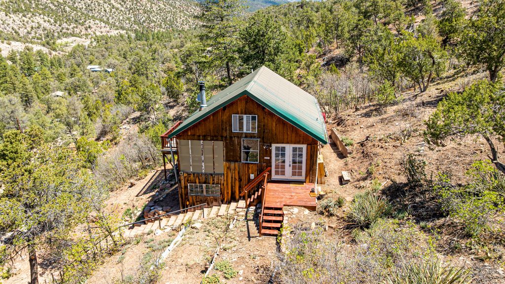 Image 39 of property listing at 1499 San Diego Loop, Jemez Springs, NM 87025