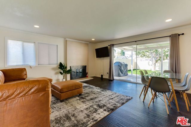 11257 COLLETT Avenue, Granada Hills (los Angeles), CA 91344