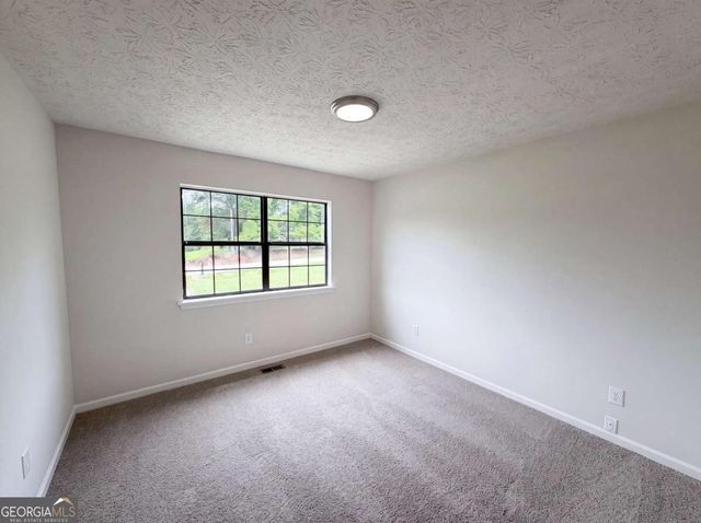 2021 Raymonds Drive, Loganville, GA 30052