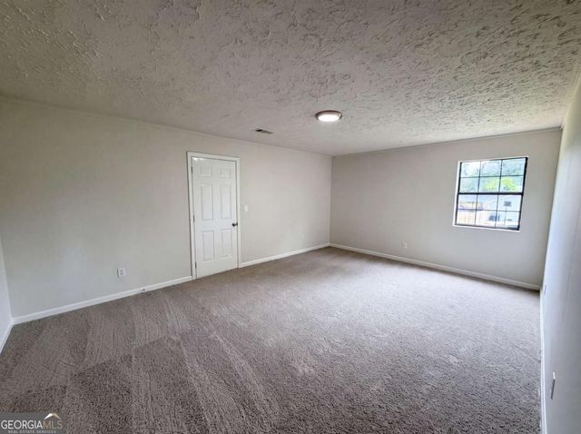 2021 Raymonds Drive, Loganville, GA 30052