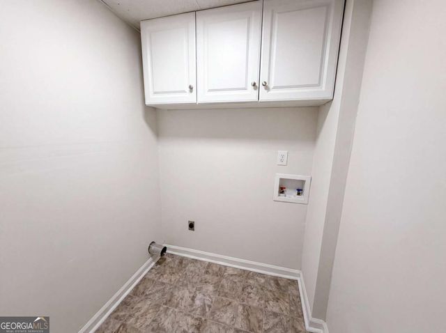 2021 Raymonds Drive, Loganville, GA 30052
