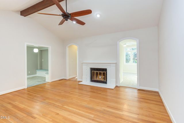 203 Pinewood Drive, Apex, NC 27502