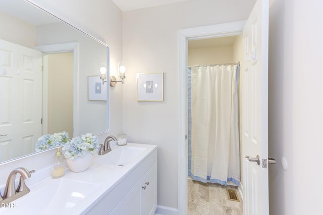 203 Pinewood Drive, Apex, NC 27502