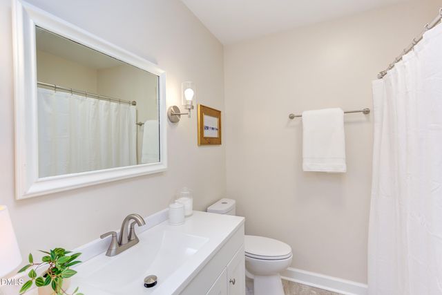 203 Pinewood Drive, Apex, NC 27502