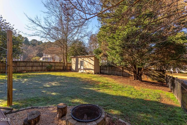 203 Pinewood Drive, Apex, NC 27502