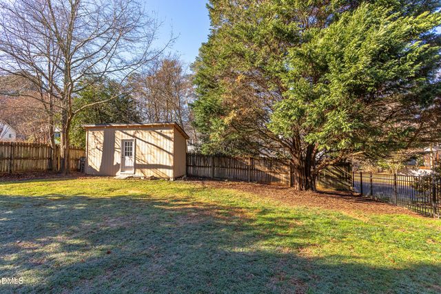 203 Pinewood Drive, Apex, NC 27502