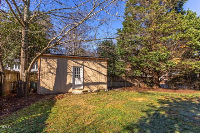 203 Pinewood Drive, Apex, NC 27502