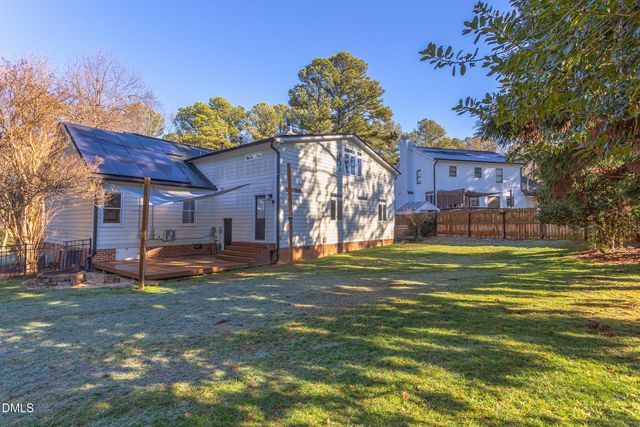 203 Pinewood Drive, Apex, NC 27502