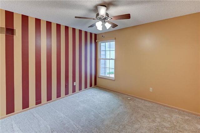 1421 Birdseye Court, Blue Springs, MO 64015