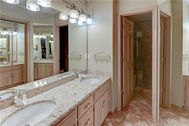 1421 Birdseye Court, Blue Springs, MO 64015