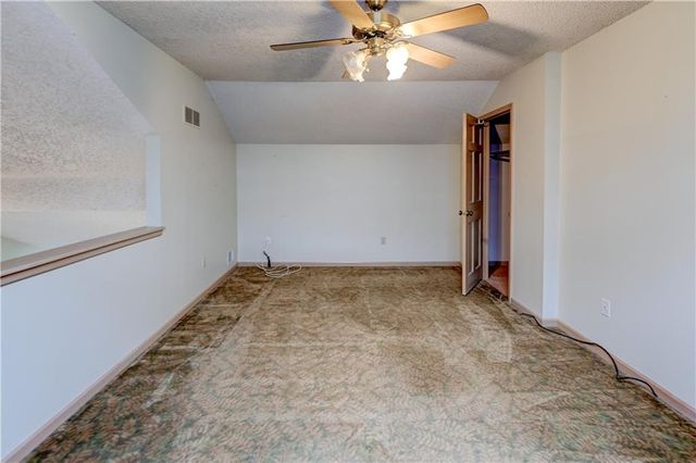 1421 Birdseye Court, Blue Springs, MO 64015