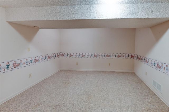 1421 Birdseye Court, Blue Springs, MO 64015