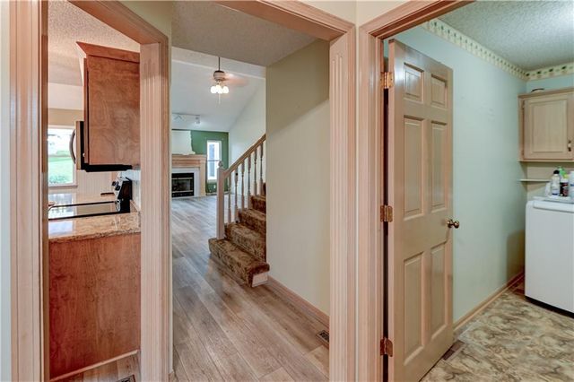 1421 Birdseye Court, Blue Springs, MO 64015